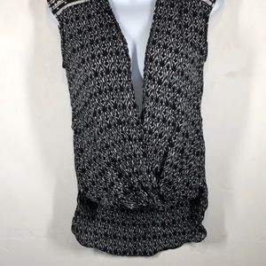 Max Studio black & white faux wrap blouses small